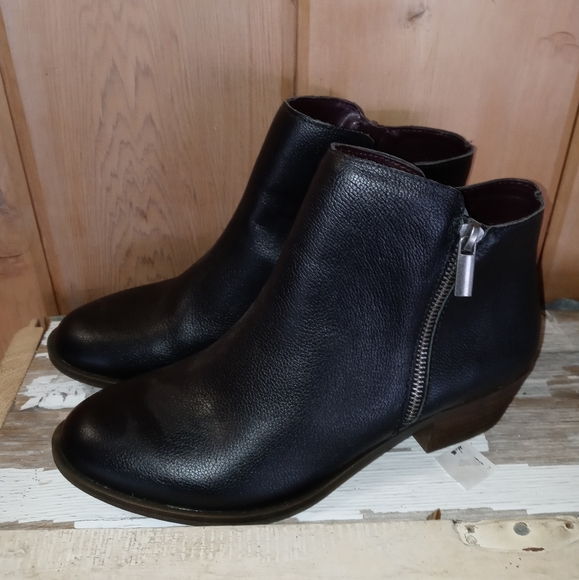 Kensie Shoes - NWOT Kensie Black Leather Booties